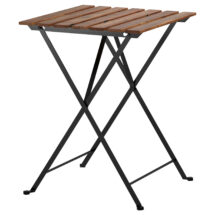 location de tables avec lattes en bois à paris